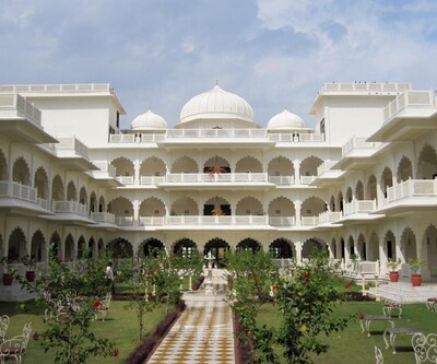 Anuraga Palace - A Tree House Palace Hotel